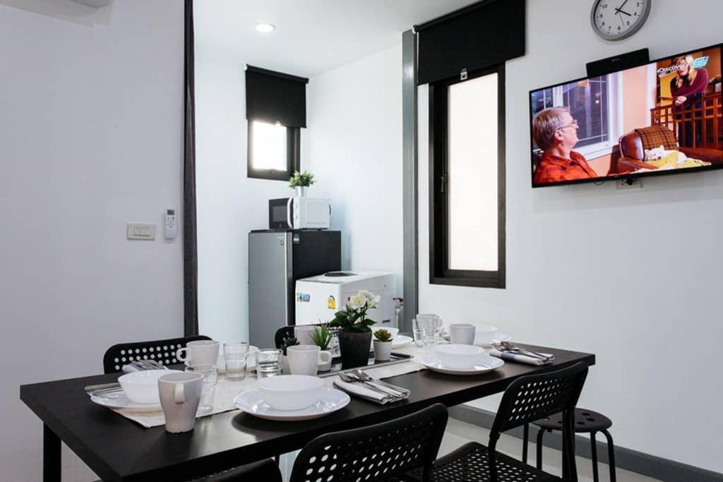 P4 Silom Large 2Beds Full Kitchen Wifi 4-6Pax Apartment Bangkok Exterior foto